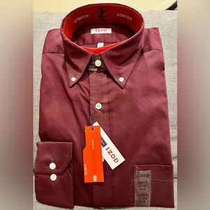 NWT Men’s IZOD Classic Fit Stretch Button Down Shirt